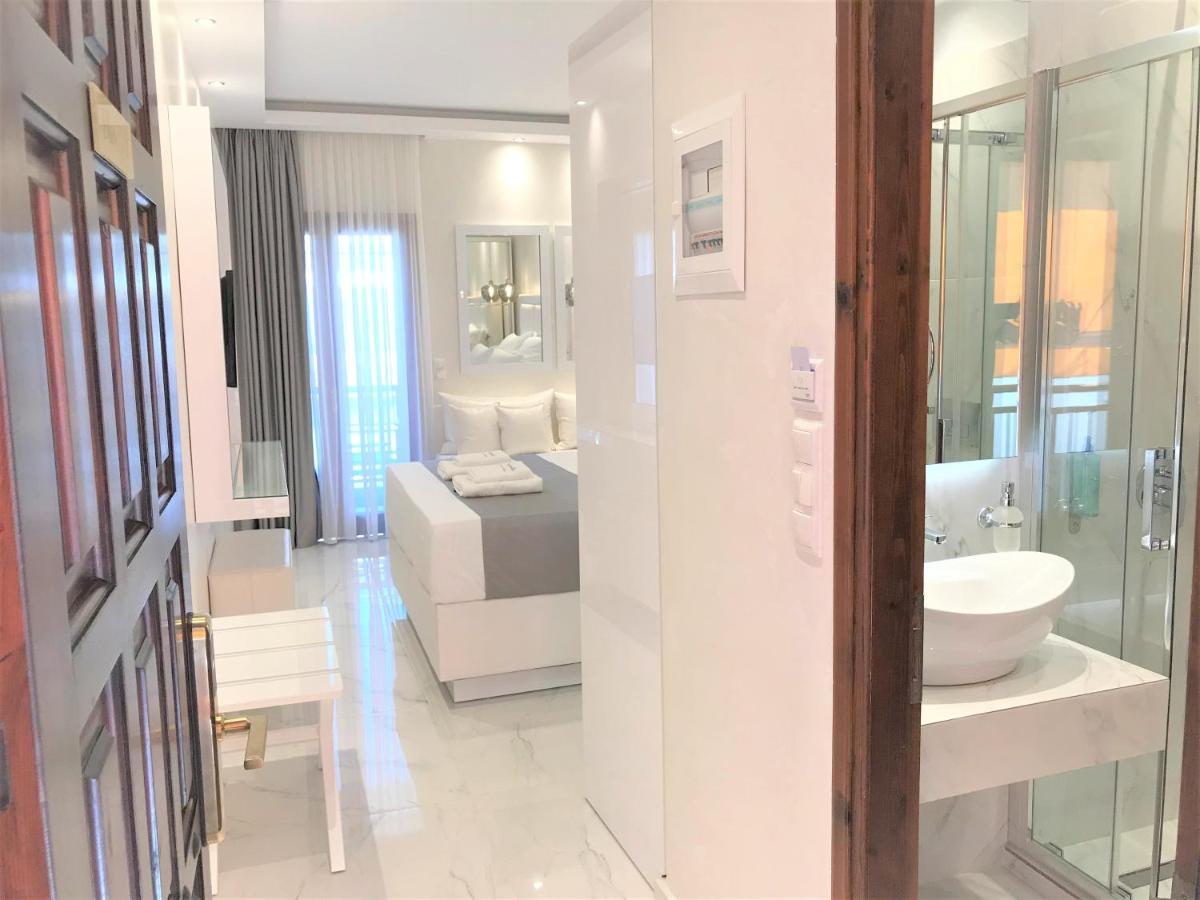 Amaryllis Luxury Rooms ปลาตาโมนาส ภายนอก รูปภาพ