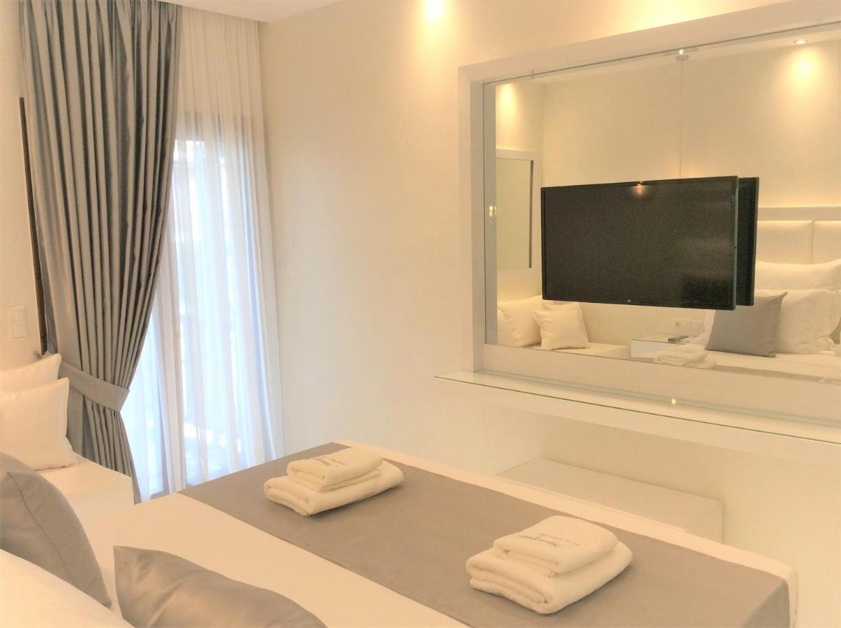 Amaryllis Luxury Rooms ปลาตาโมนาส ภายนอก รูปภาพ