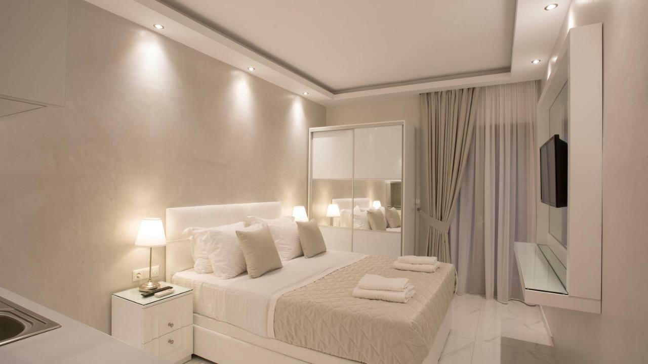 Amaryllis Luxury Rooms ปลาตาโมนาส ภายนอก รูปภาพ